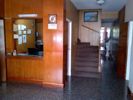 Tivoli Hotel 2*